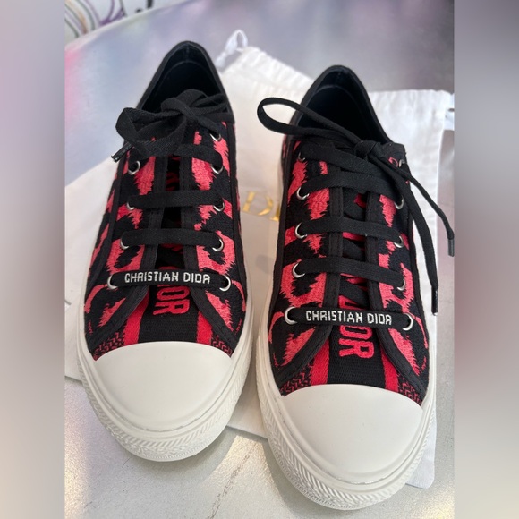 Christian Dior Walk N Dior Low Top Sneakers Canvas Red Animal Print US 9 EUR 40 - Picture 2 of 14